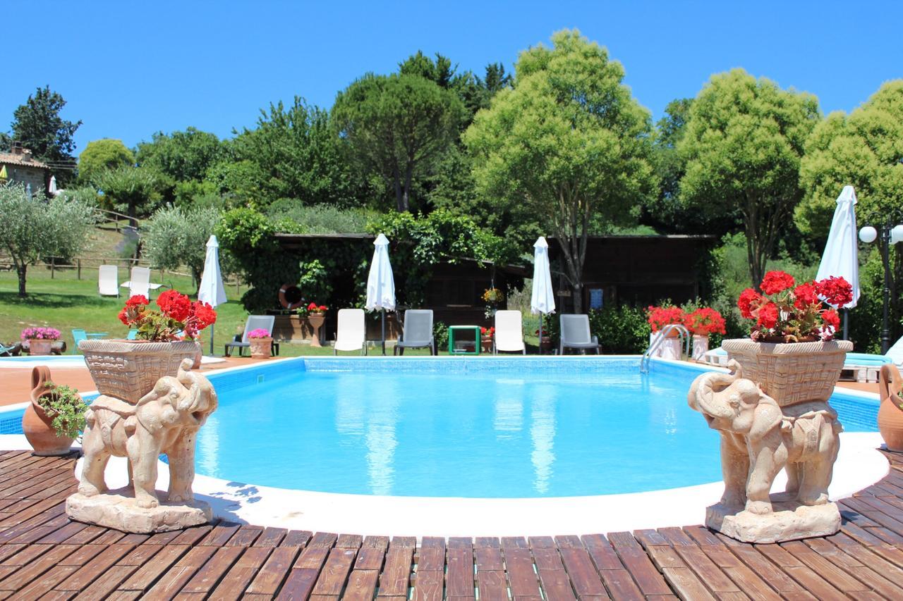 Poggio Paradiso Apartments Mengara Exteriör bild