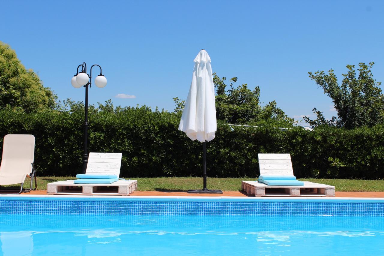 Poggio Paradiso Apartments Mengara Exteriör bild